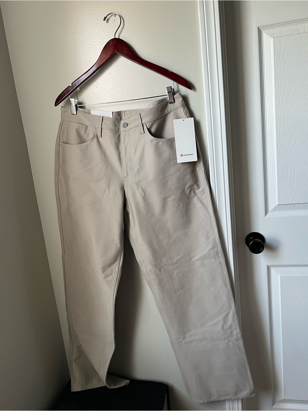 lululemon athletica Straight-Leg Jeans — Light Beige/Taupe